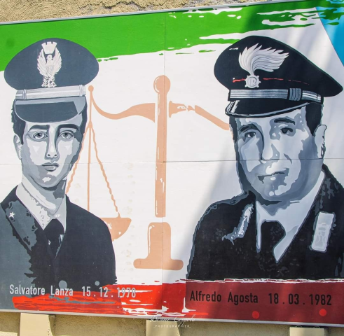Inaugurato murales dedicato al Maresciallo Agosta e all'Agente Lanza